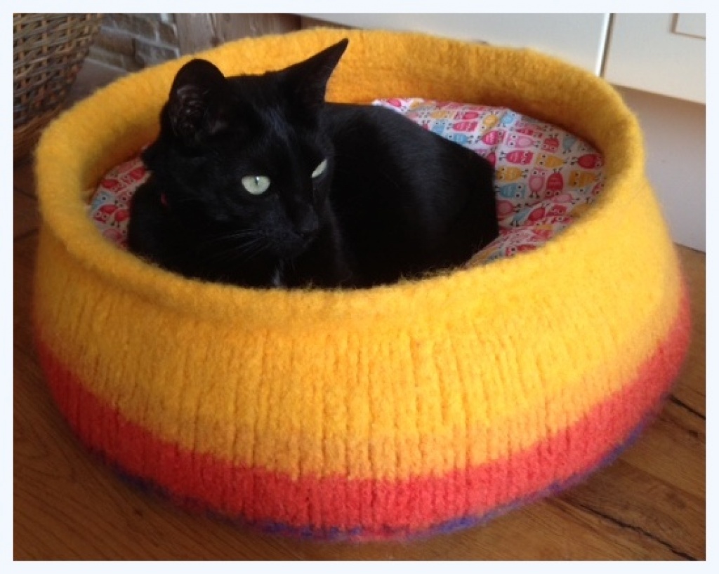 Katzenkorb Katzenkissen Kuschelsack XXL - Zubehoer - Oberkirch
