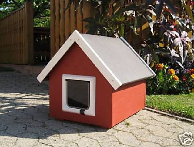 Katzenhaus, Katzenhütte, wetterfest mit Katzenklappe - Katzen Zubehoer - Colmberg