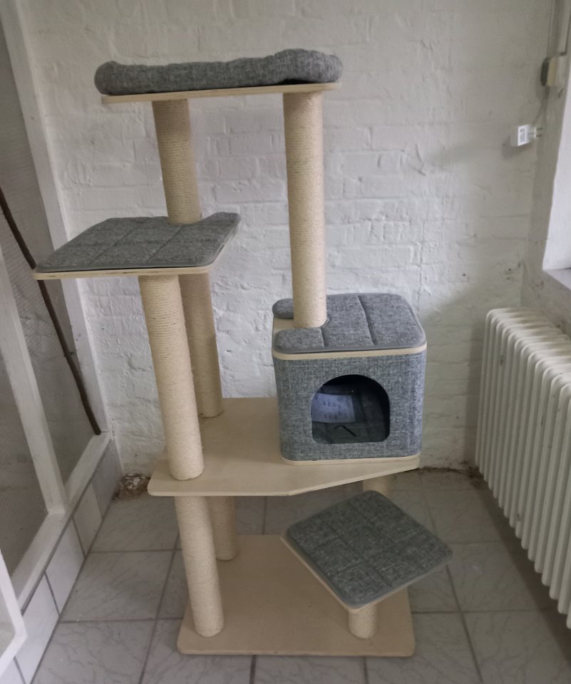 Katzenkratzbaum neu wertig - Zubehoer - 37339